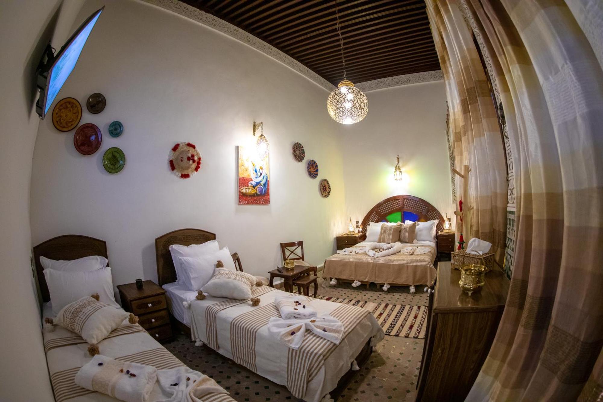 Riad Bahja Fez Bagian luar foto