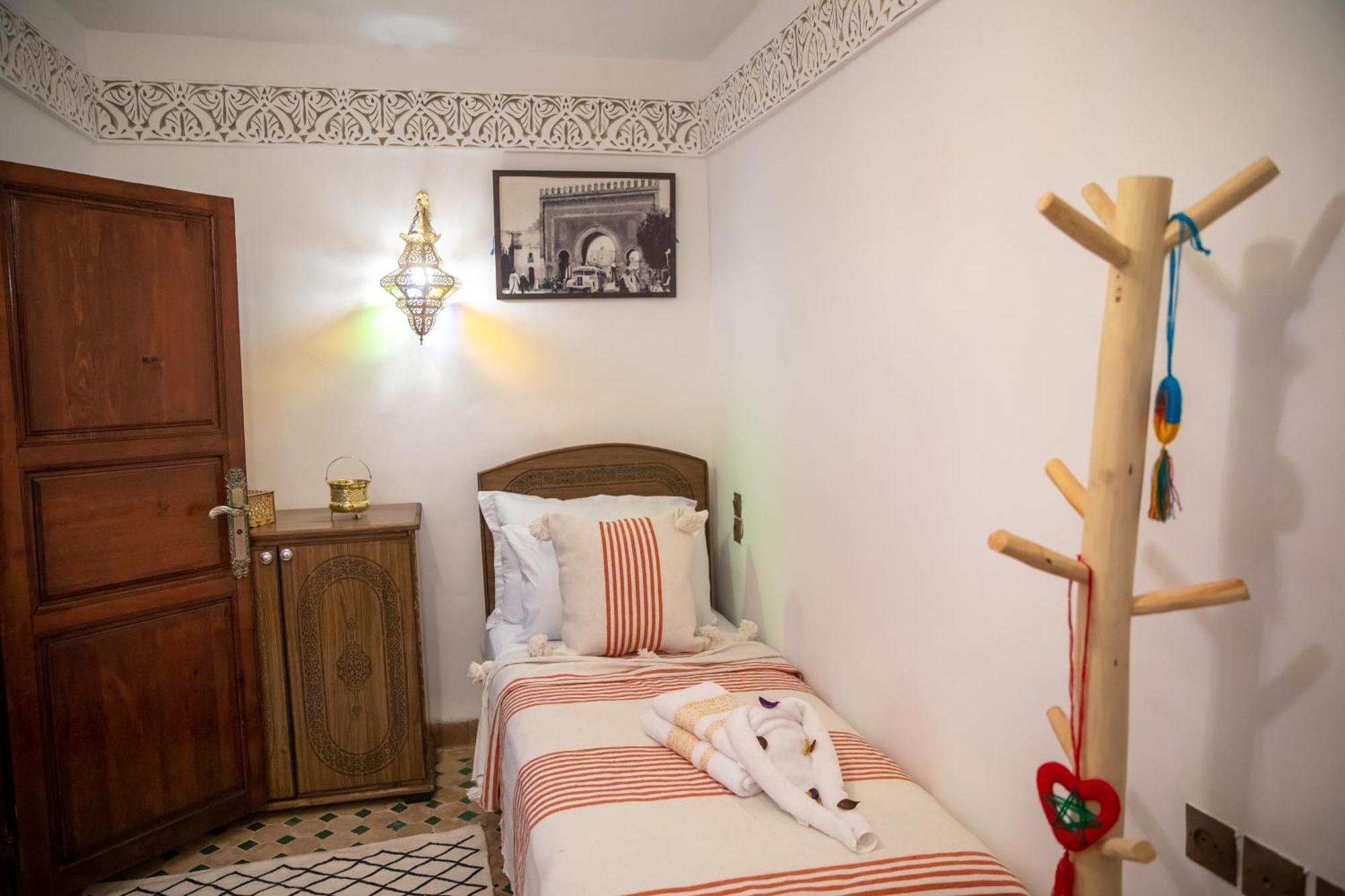 Riad Bahja Fez Bagian luar foto
