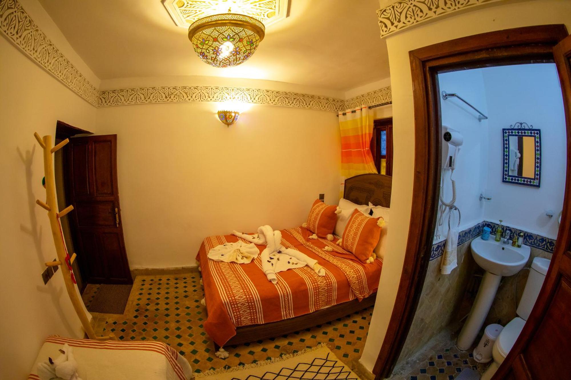 Riad Bahja Fez Bagian luar foto